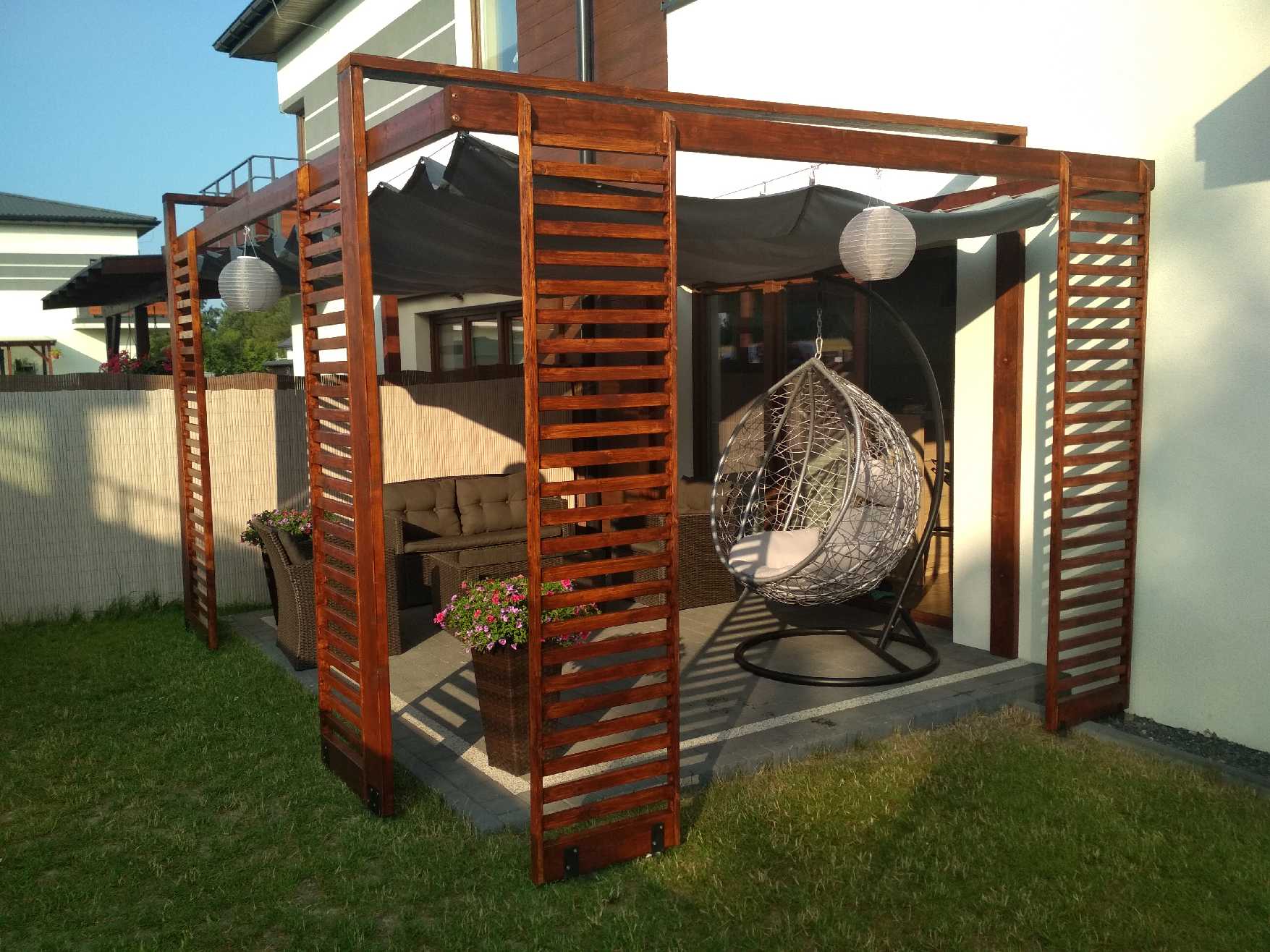 Tarasy drewniane i kompozytowe, pergole